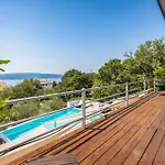Stunning Home In Crikvenica בית נופש קריקווניצה