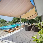 Stunning Home In Crikvenica קריקווניצה
