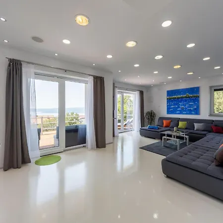 Stunning Home In Crikvenica Ferienhaus
